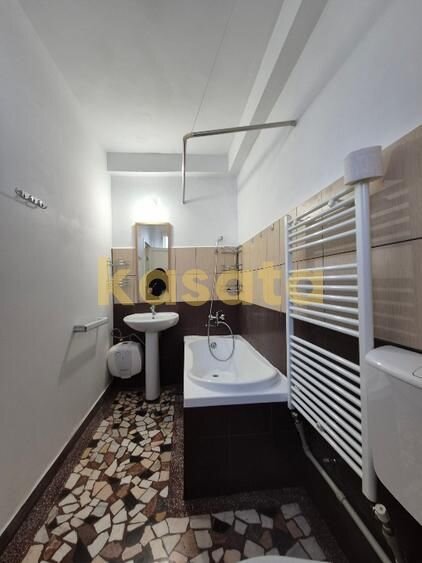 Dorobanti – Capitale  Apartament 2 camere  centrala proprie